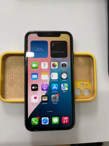 iPhone 11 65gb