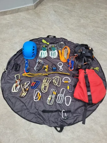Kit de equipamentos para resgate/trabalho em altura