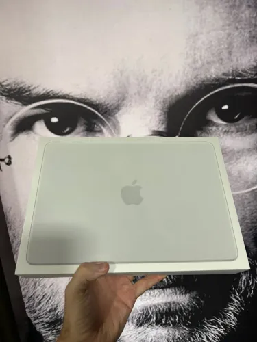 MACBOOK NEO 8/512 SILVER LACRADO