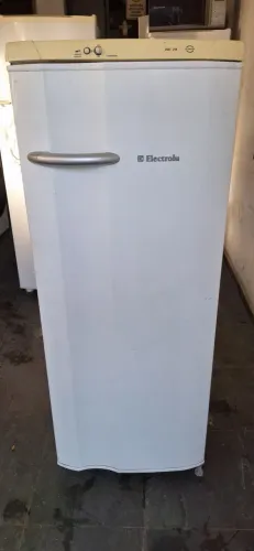 Geladeira electrolux