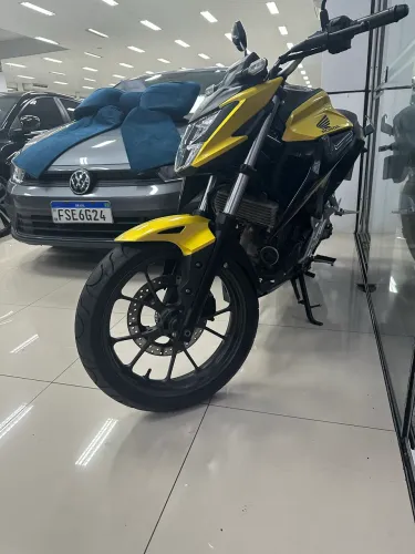 CB 300F TWISTER BAIXA KM