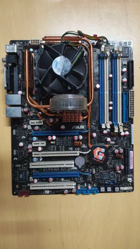Placa mãe Asus extreme strike com defeito
