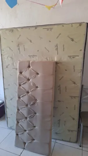 Cama de casal com cabeceira 