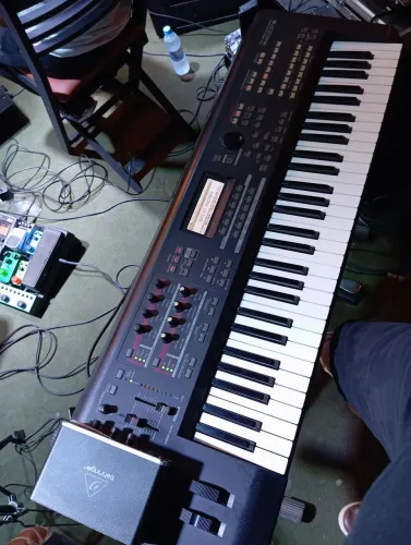 Yamaha Moxf6 