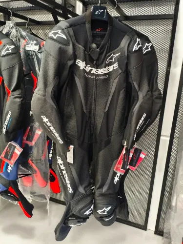 Macacão Alpinestars GP FORCE V2 