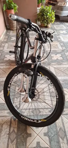 Bicicleta barra circular montadinha 