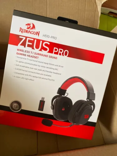 Headset Gamer Redragon Zeus Pro H510 - Sem fio e 7.1