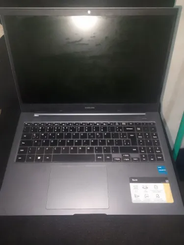 Vendo notebook Samsung 4GB SSD 256 BATERIA BOA! um achado.