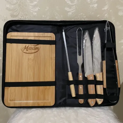 kit churrasco com 7 peças garfo faca maleta