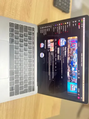 MacBook Pro 2019 TouchBar