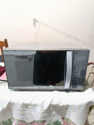 Micro-ondas Consul 20L 127V - Pouquíssimo Uso / Conservado!