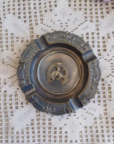 Cinzeiro antigo 10cm