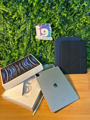 iPad Pro 12-inch (Wi-Fi) 6° geração 128GB CHIP M2 A2436 8GB RAM Silver 12.9? pOL