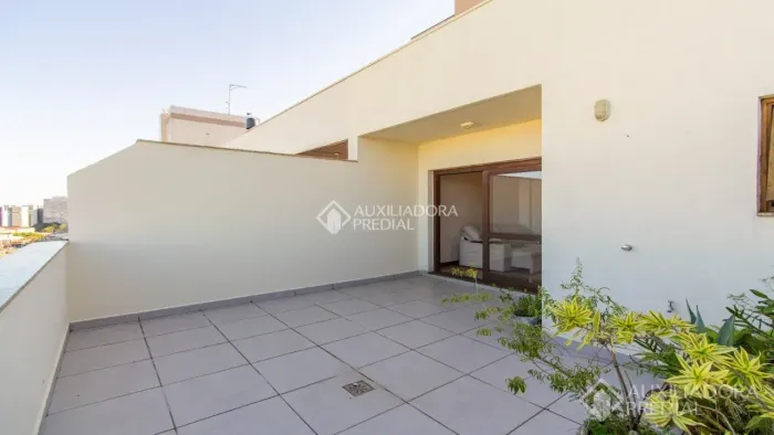 Apartamento/Cobertura com 1 quarto em Centro Histórico - Porto Alegre - RS