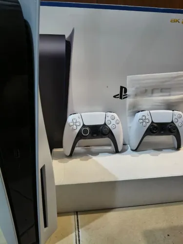 PS5 COM LEITOR | 2 CONTROLES | COMPLETO<br><br>*R$2999*