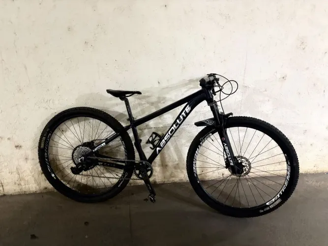 Vende-se bike aro 29 12 velocidades Absolut nero 5