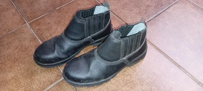 Bota pico de aço