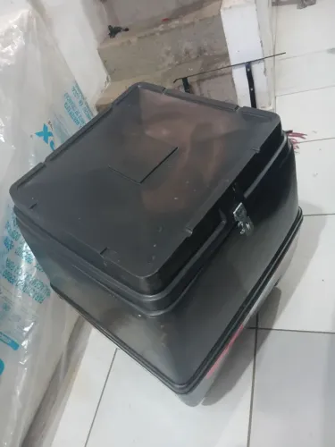 Bau 135 litros e suporte compatível com a bros 150, ano 2009
