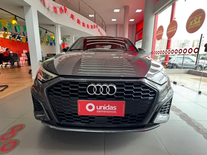 Audi A3 Sed. Perform. Black 2.0 TFSI S-tronic 2023