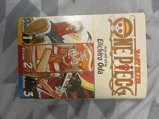 One Piece Omnibus 3 em 1 em Inglês vol 1