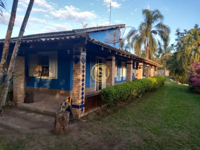 Chácara Completa com Piscina, Suíte com Hidromassagem e Ampla Área Verde