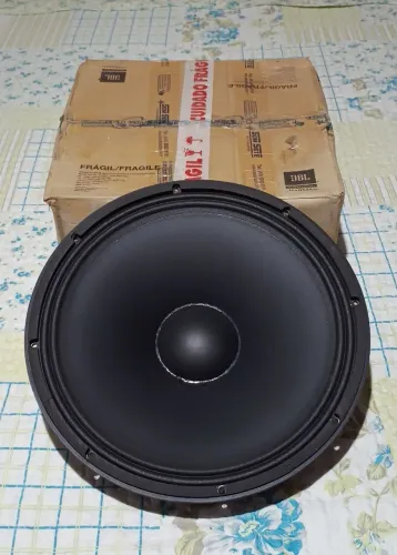 Par de Falantes D.A.S 15 polegadas 400W 04 Ohms 