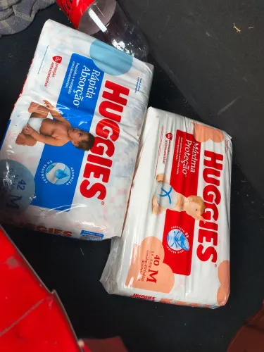 82 fraldas huggies