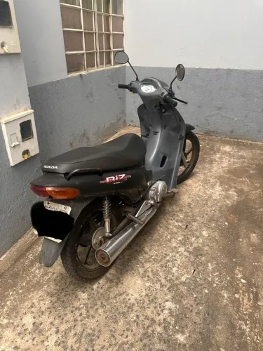 Vende-se Honda Biz 100CC/2003