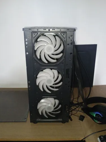 GABINETE GAMER COM 4 FANS INCLUSAS