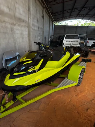 JET SKI BRP SEA-DOO 300 HP | ANO 2018 + CARROÇA PERSONALIZADA