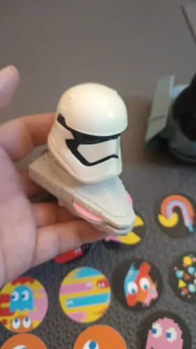 Brinquedos Star wars da mcdonalds e tazos pac-man USADOS