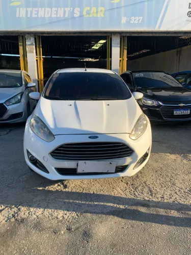 Ford Fiesta 1.5 16V Flex Mec. 5P 2015