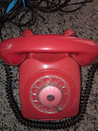 Telefone antigo 