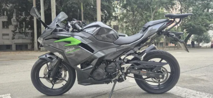 Kawasaki Ninja 500 ABS 2025 | Única Dona | 9.500 km | Impecável | RJ