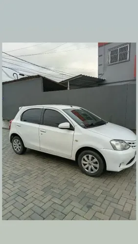 Toyota Etios XS 1.5 Flex 16V 5P Mec. 2014