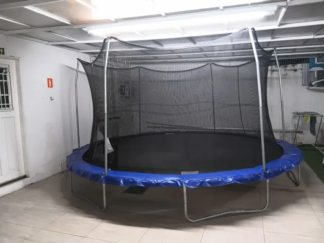 Cama Elástica 4,0 mas com rede de proteção
