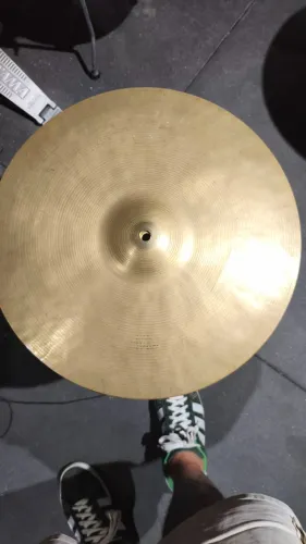 Prato Wuhan B20 Crash 16" Danificado