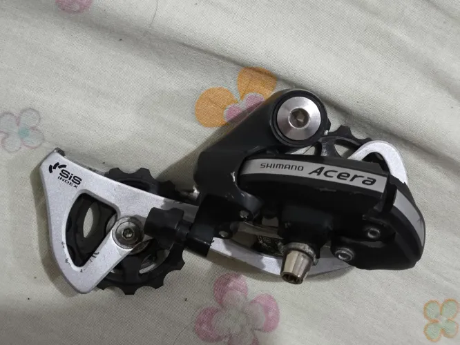 Câmbio traseiro Shimano Acera