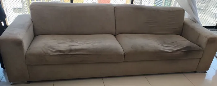 Sofá usado grande