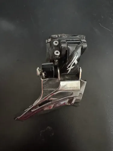 Câmbio dianteiro 3X shimano deore XT