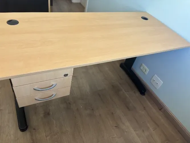 Mesa de escritório