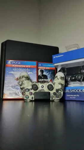 Ps4 Slim 1TB Completinho com 2 controles, 2 jogos e cabos 