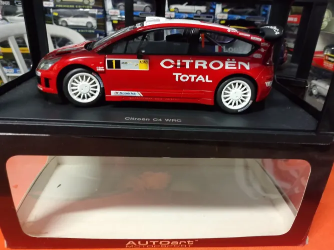 MINIATURA CITROEN C4 WRC AUTOART 1/18