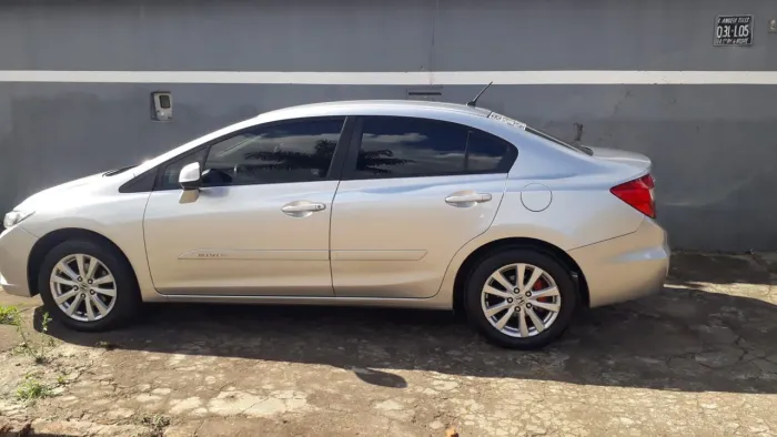 Honda Civic Sedan LXS 1.8/1.8 Flex 16V Aut. 4P 2012
