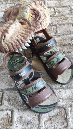 Sandália 29-30 + mascara