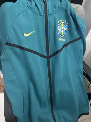Conjunto Moletom Tech Fleece Brasil 