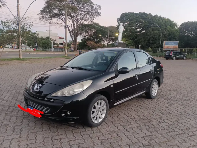 Peugeot 207 Sedan Passion XS 1.6 Flex 16V 4P 2010