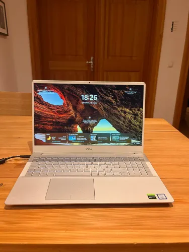 Dell Inspiron 7590 - i7 / 16GB RAM / GTX 1650