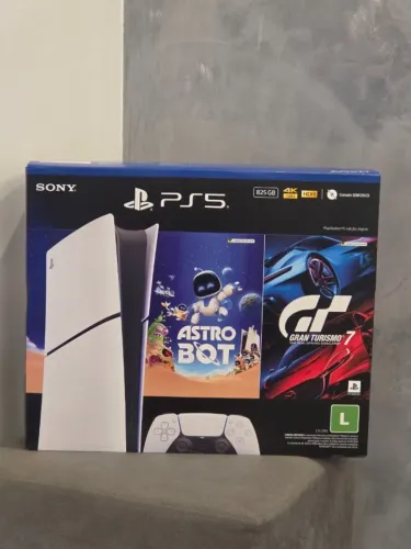 PS5 slim digital com 2 jogos novos lacrado e Nota fiscal