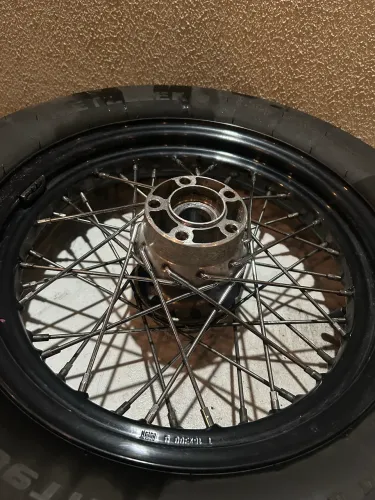 Roda raiada traseira aro 16 para sportster (outros modelos também)